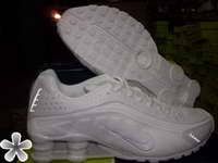 ladies shox r4 shoes